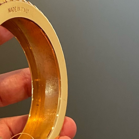 NWT Authentic Luxury Minimalist RARE Burberry gold plated spiked bangle/bracelet - Picture 17 of 17